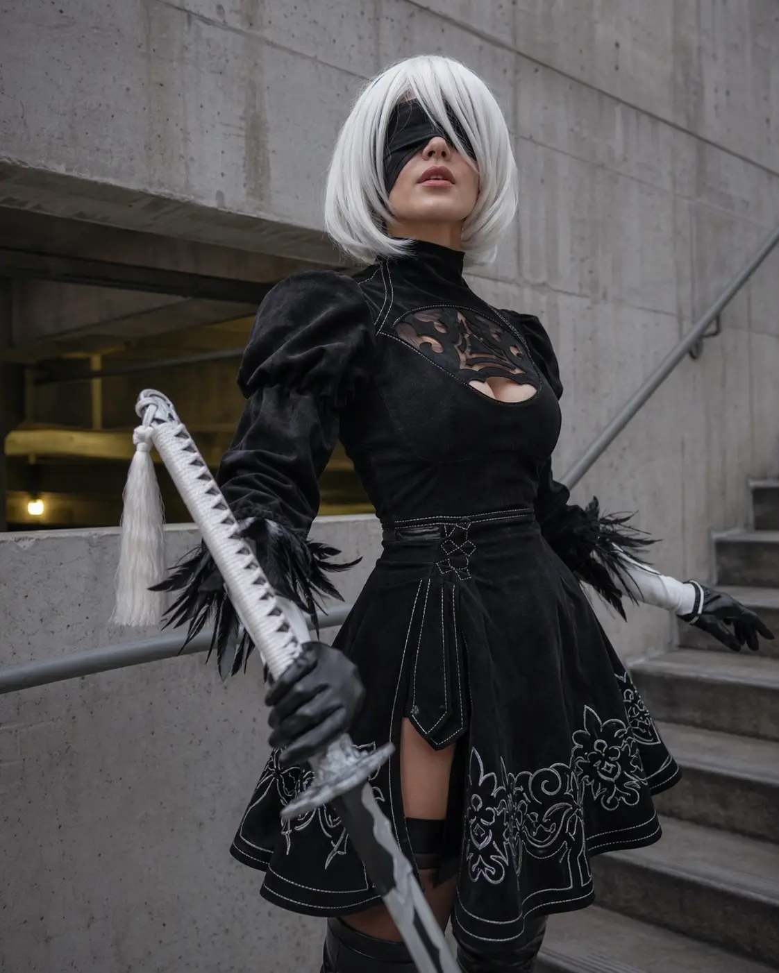 2B from Nier: Automata cosplay